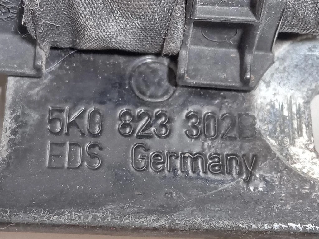 KIT Cerniere Cofano ANT 5K0 823 301B DX+SX Volkswagen GOLF VI 2009