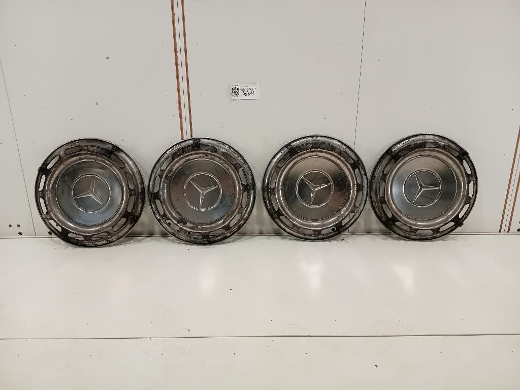 KIT Copricerchio Ruota KIT COPRICERCHIO RUOTA Mercedes Serie W123 1976-1985