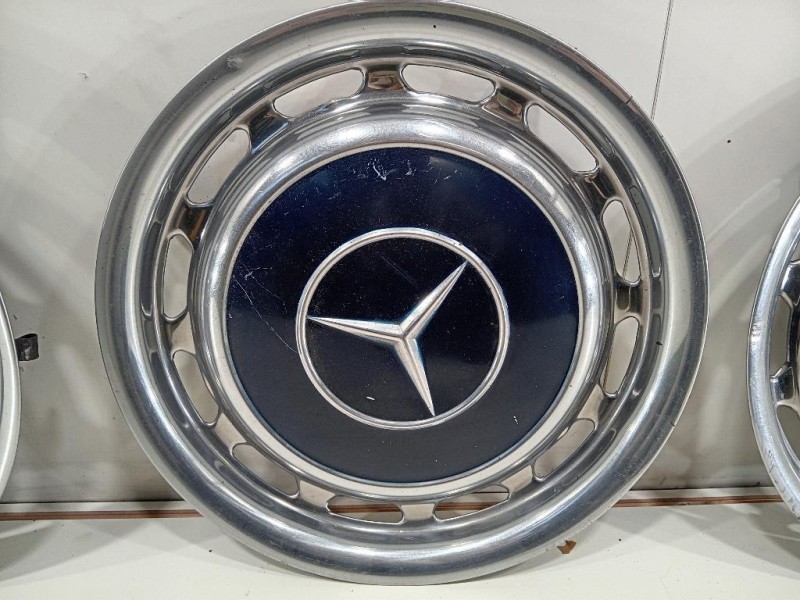 KIT Copricerchio Ruota KIT COPRICERCHIO RUOTA Mercedes Serie W123 1976-1985