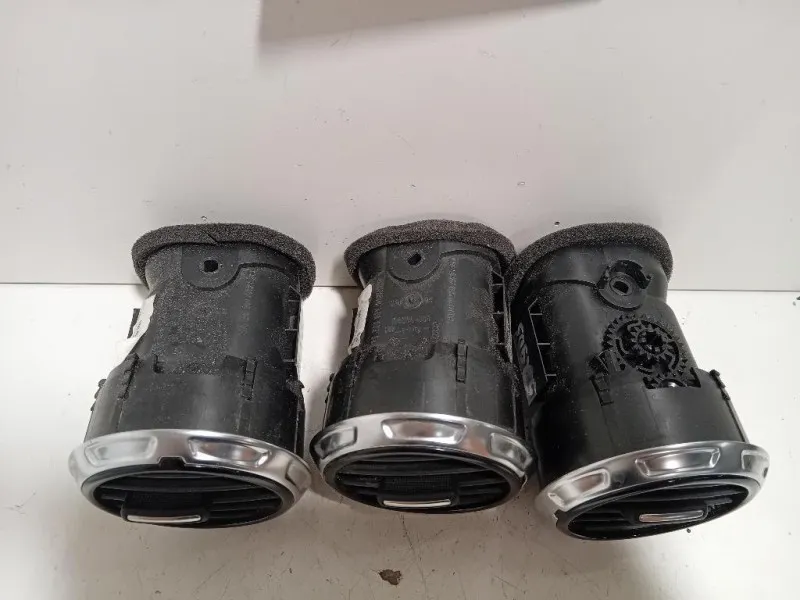 KIT Griglie Condotto ARIA Cruscotto 8J0 820 901 AB Audi A3 8PA Sportback 2008