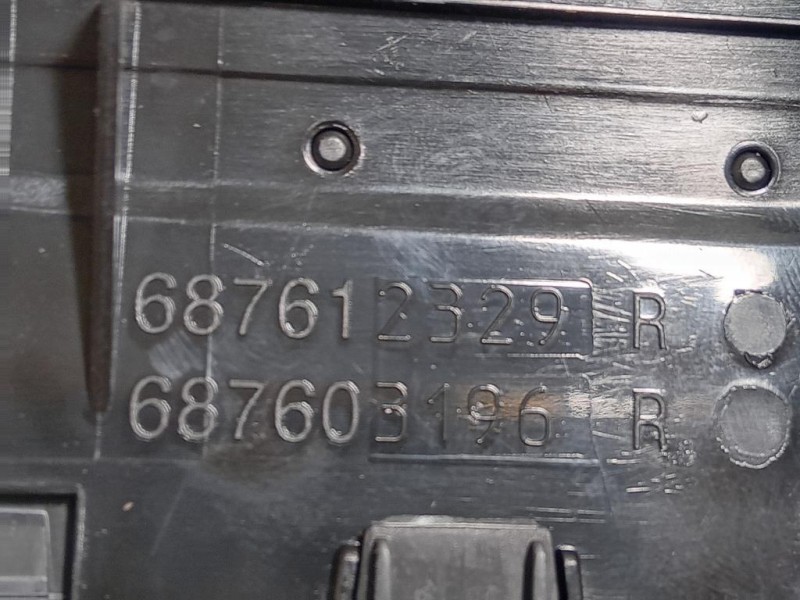 KIT Griglie Condotto ARIA Cruscotto 687612329R687612329R Dacia Duster II 2021