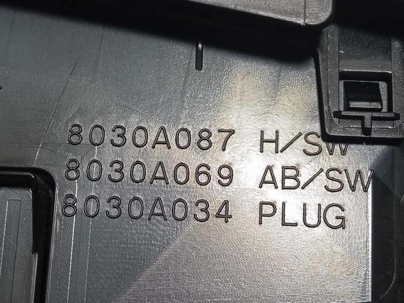 KIT Griglie Condotto ARIA Cruscotto 8030A0708030A087 Mitsubishi Pajero IV 2007