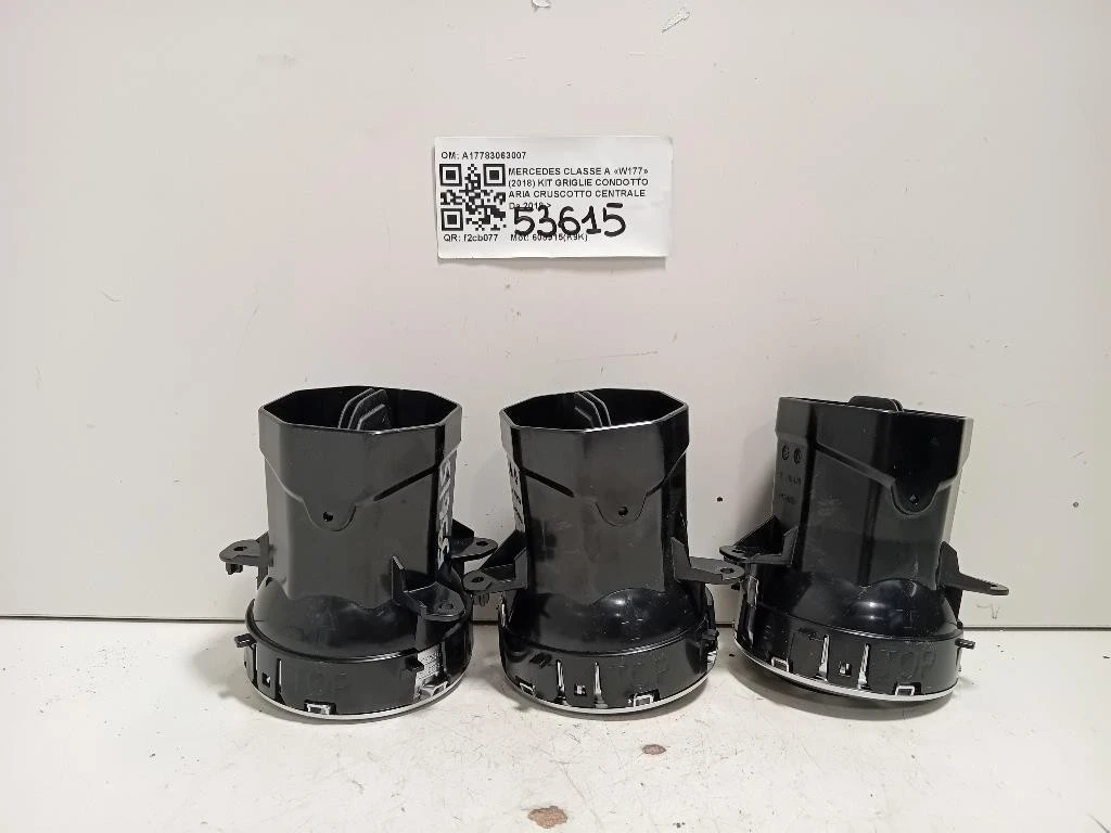 KIT Griglie Condotto ARIA Cruscotto Centrale A17783063007 Mercedes Classe A W177 2018