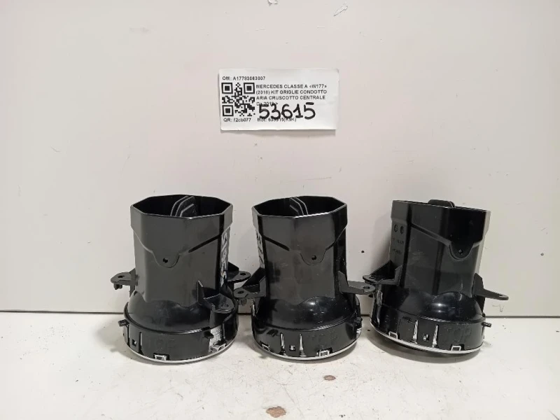 KIT Griglie Condotto ARIA Cruscotto Centrale A17783063007 Mercedes Classe A W177 2018