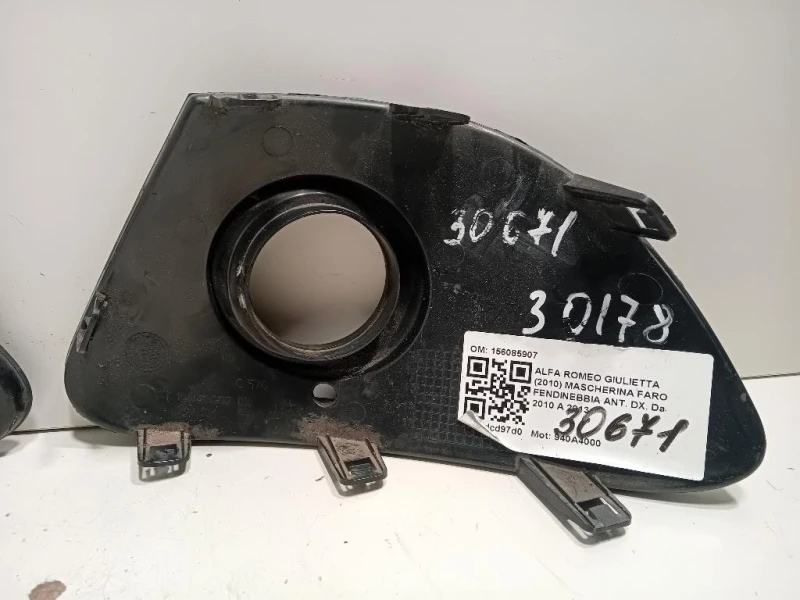 KIT Mascherine FARO Fendinebbia 156085907 Alfa Romeo Giulietta 2010