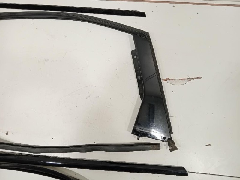 KIT Modanature Paracolpi Porta ANT E POST Land Rover Range Rover Evoque I 2011