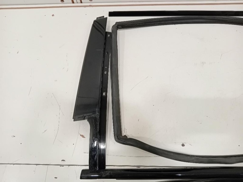 KIT Modanature Paracolpi Porta ANT E POST Land Rover Range Rover Evoque I 2011