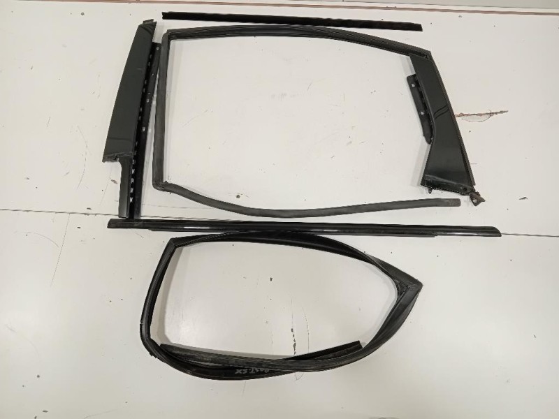 KIT Modanature Paracolpi Porta ANT E POST Land Rover Range Rover Evoque I 2011