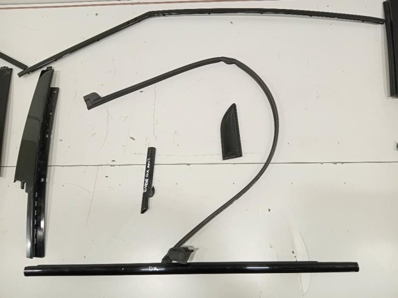 KIT Modanature Paracolpi Porta ANT E POST Land Rover Range Rover Evoque I 2011