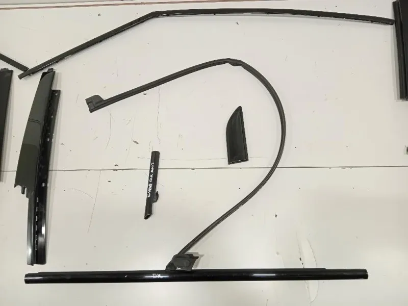 KIT Modanature Paracolpi Porta ANT E POST Land Rover Range Rover Evoque I 2011