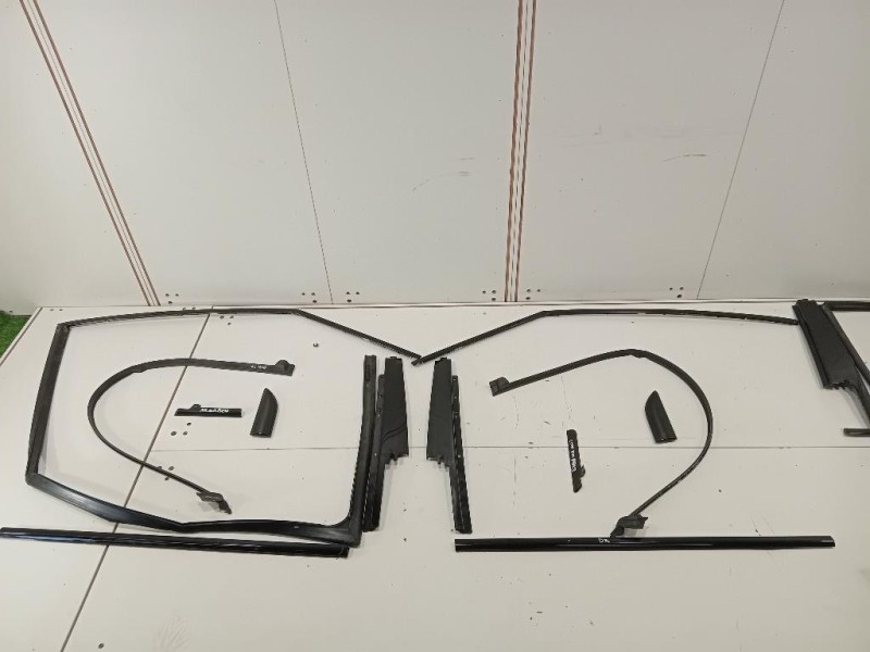 KIT Modanature Paracolpi Porta ANT E POST Land Rover Range Rover Evoque I 2011