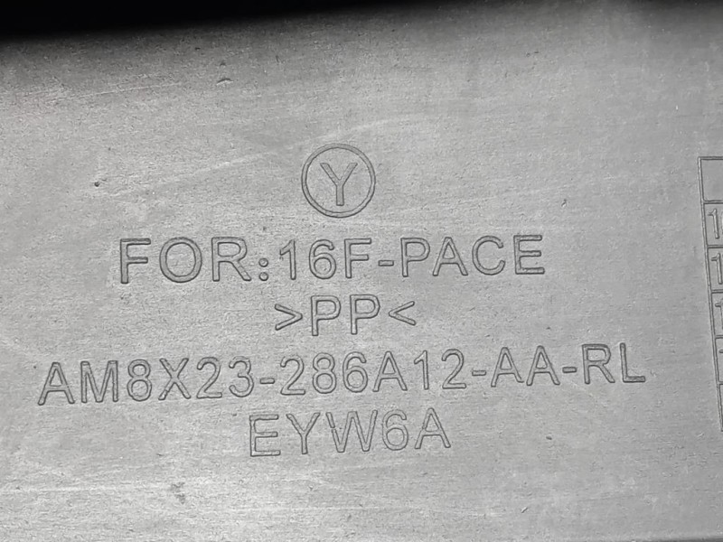 KIT Paraspruzzi Parafango POST AMX23-286A12-AAAM8X23-286A12-AA Jaguar F-pace 2015