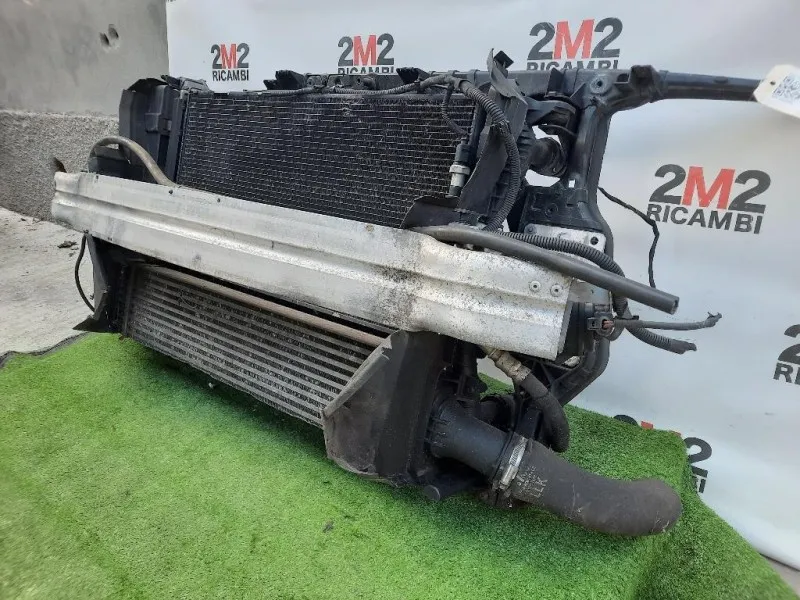 KIT Radiatori KIT RADIATORI+ RIVESRTIMENTO FRONTALE Audi A5 8T3 2008