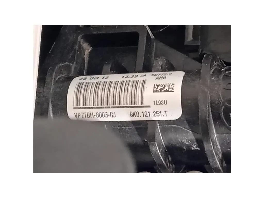 KIT Radiatori 8T0260401C 8K0959501F 8R0805500 8K0121251T Audi Q5 8RB 2012