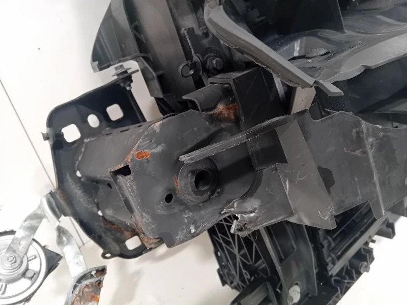 KIT Radiatori H1BB-8B041-A Ford Fiesta VII 2021