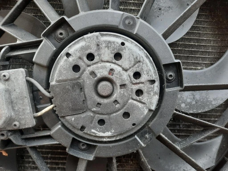 KIT Radiatori 3M5H-8C607-UB3M5H9L440AD Ford Focus II 2005