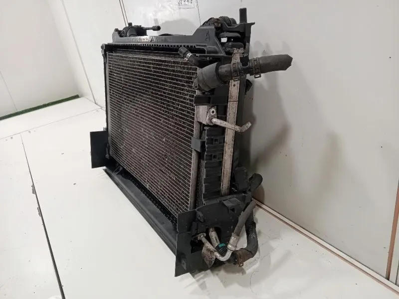 KIT Radiatori GX73-8C607-AD Jaguar XE 2015