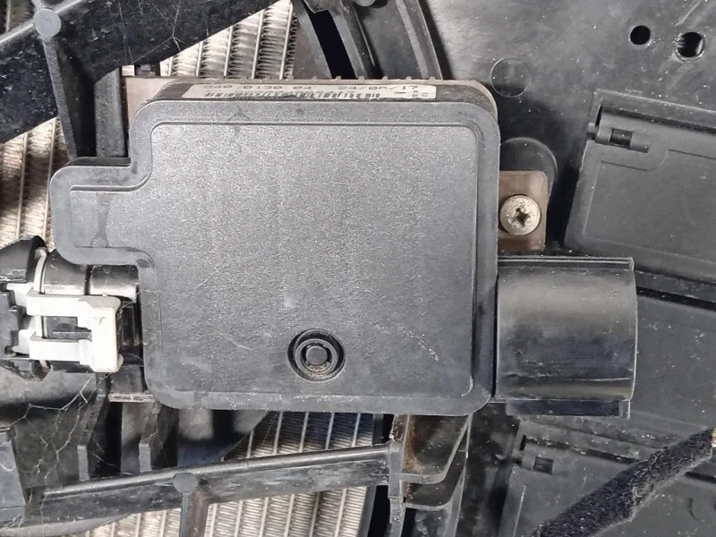 KIT Radiatori GX73-19710-BC Jaguar XE 2015