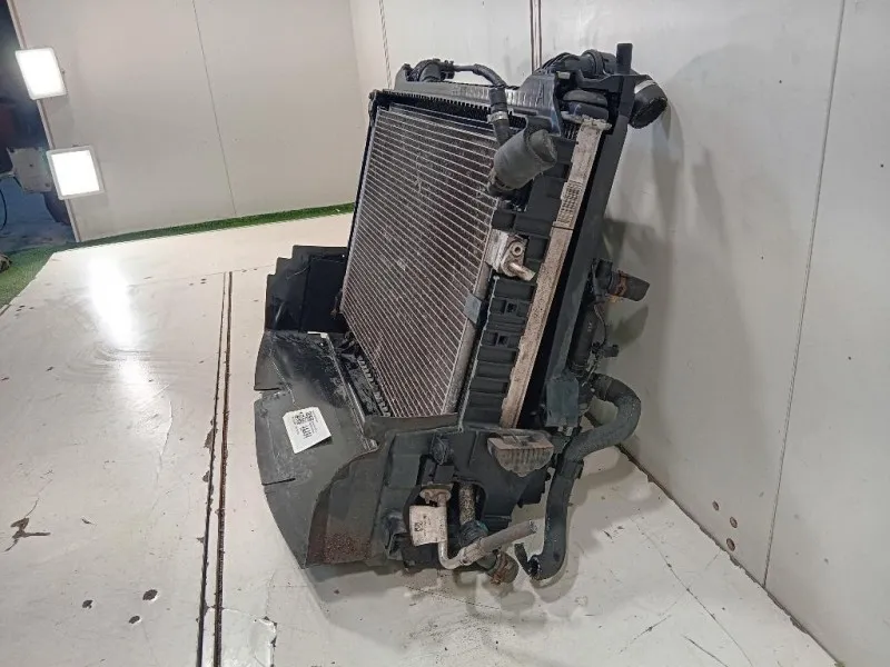 KIT Radiatori GX73-19710-BC Jaguar XE 2015