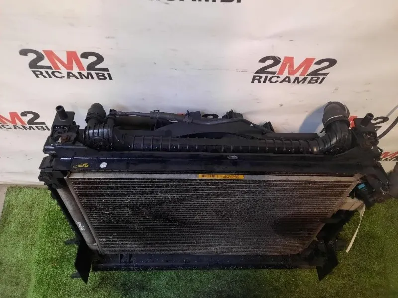 KIT Radiatori GX73-8C807-AE GX738005DC GX7319710 Jaguar XE 2015