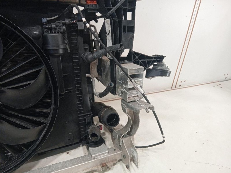 KIT Radiatori A2465000100 FRONTALE A2466200234 A2045001255 Mercedes Classe B W246 2012