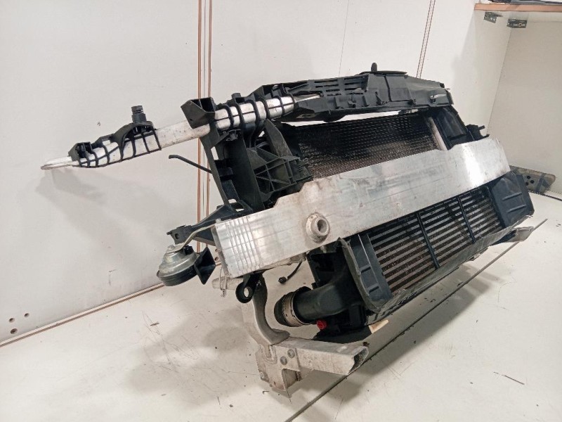 KIT Radiatori A2465000100 FRONTALE A2466200234 A2045001255 Mercedes Classe B W246 2012