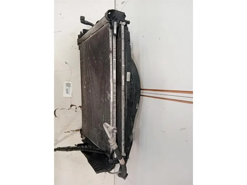KIT Radiatori A0995002003 Mercedes Classe C W205 2014