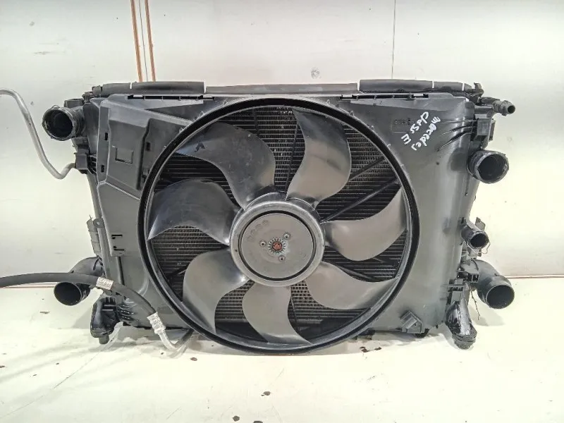 KIT Radiatori 3136613436 Mercedes Classe E W212 2013