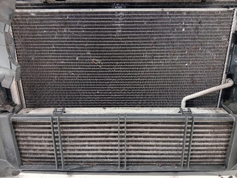 KIT Radiatori 3136613436 Mercedes Classe E W212 2013