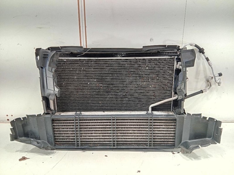 KIT Radiatori 3136613436 Mercedes Classe E W212 2013