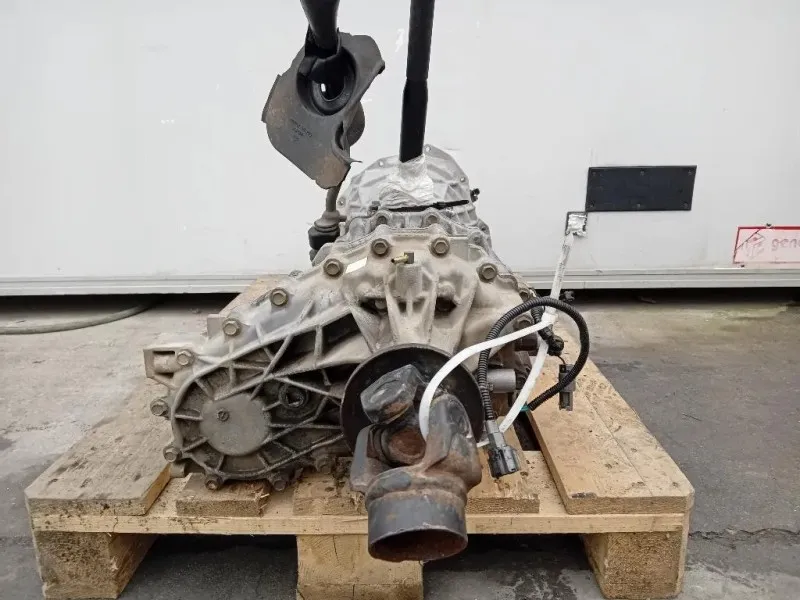 Cambio 310205X32E YD25 Nissan Navara 2010