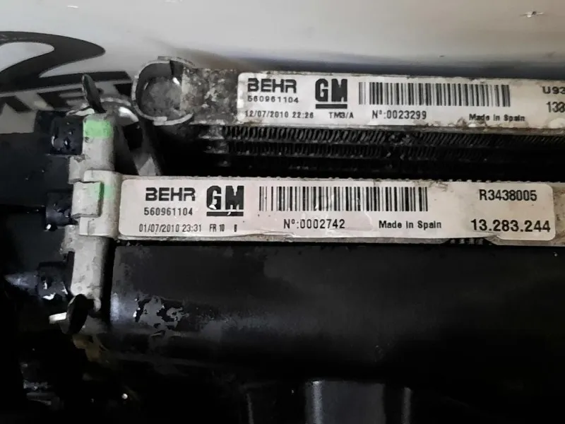 KIT Radiatori 1334610713356285 Opel Meriva B 2010