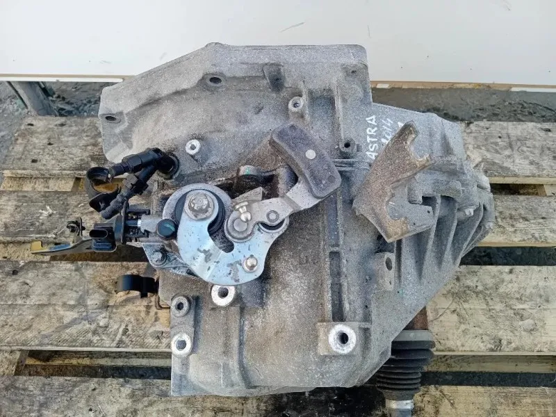 Cambio MR6 6 MARCE MANUALE Opel Astra J 2012