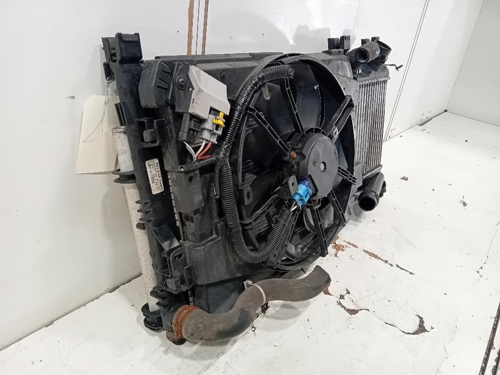 KIT Radiatori 921006843R Renault CLIO IV 2013