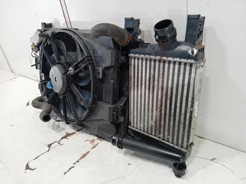 KIT Radiatori 921006843R Renault CLIO IV 2013