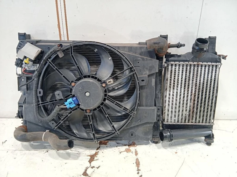 KIT Radiatori 921006843R Renault CLIO IV 2013