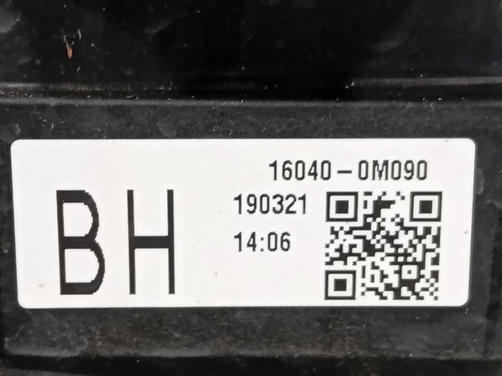 KIT Radiatori 16040-0M090 KIT RADIATORI Toyota Yaris IV 2014