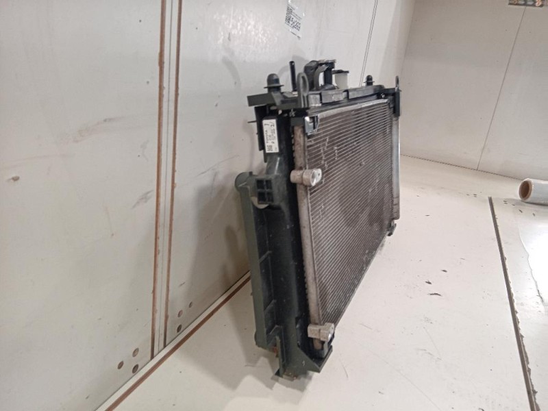 KIT Radiatori 16040-0M090 KIT RADIATORI Toyota Yaris IV 2014