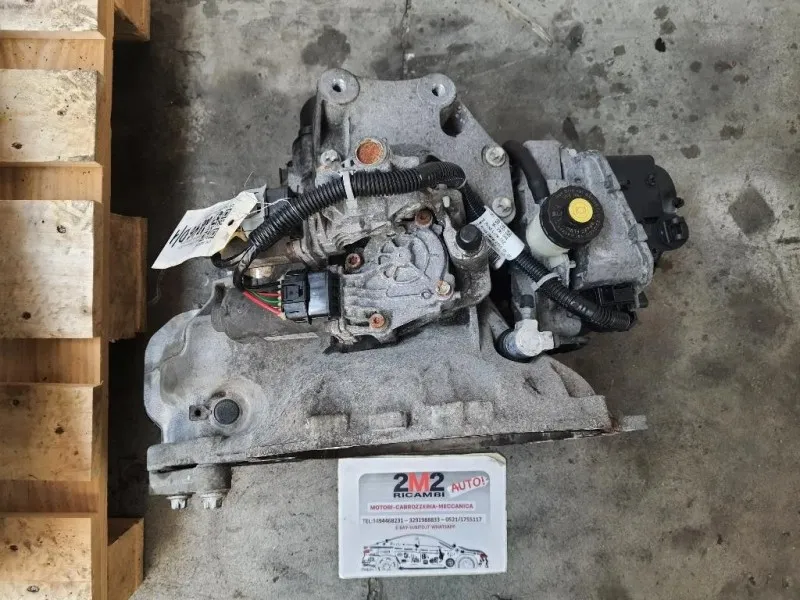 Cambio 24579784 Opel Corsa D 2010