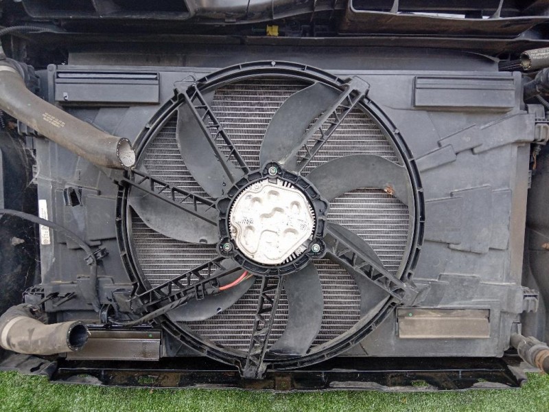 KIT Radiatori KIT RADIATORI Volkswagen GOLF VII 2013