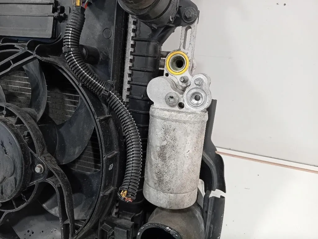 KIT Radiatori KIT RADIATORI Volvo V60 I 2010