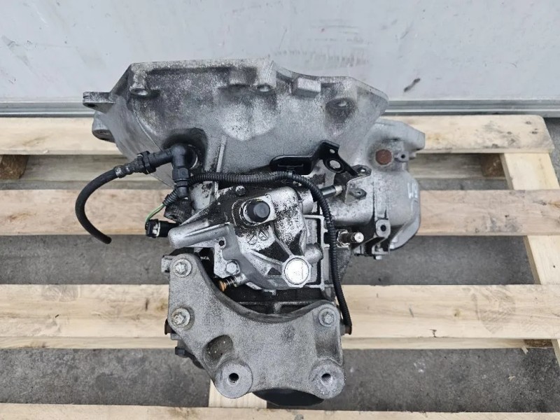 Cambio 24579784 Opel Corsa D 2011