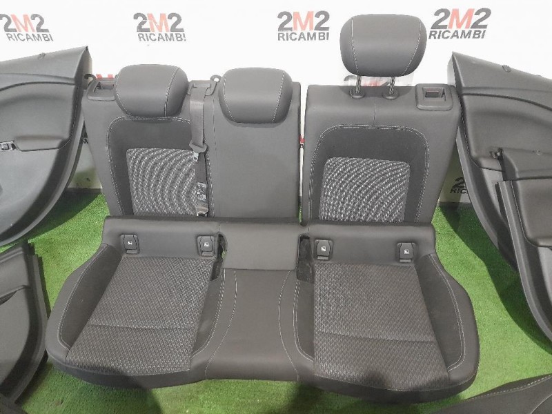 KIT Sedili KIT COMPLETO PELLE E STOFFA Opel Astra K SW 2016