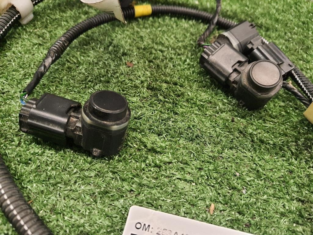 KIT Sensori Parcheggio Paraurti POST 253A42318R 240151516R Dacia Duster II 2018