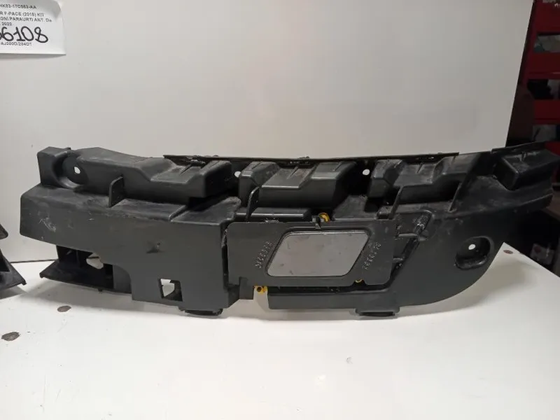 KIT Sostegni Paraurti ANT HK83-17C862-AAHK83-17C863-AA Jaguar F-pace 2015