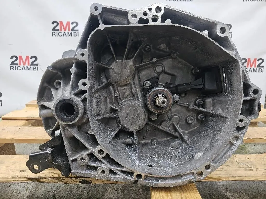 Cambio CAMBIO MANUALE Peugeot 208 I 2015