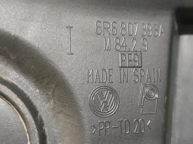 KIT Staffe Sostegno Paraurti POST 6R6807393A 6R6807394A DX SX Volkswagen POLO VI 2014