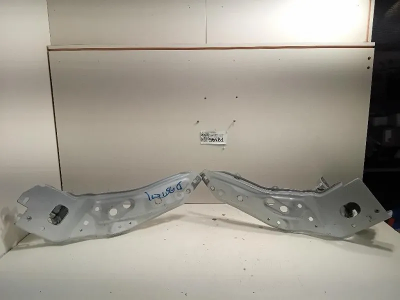 KIT Supporti Proiettore ANT 625224960R625211693R Dacia Duster III 2024