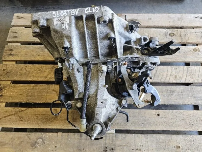 Cambio JH3 334 - R049842 Renault CLIO IV 2013