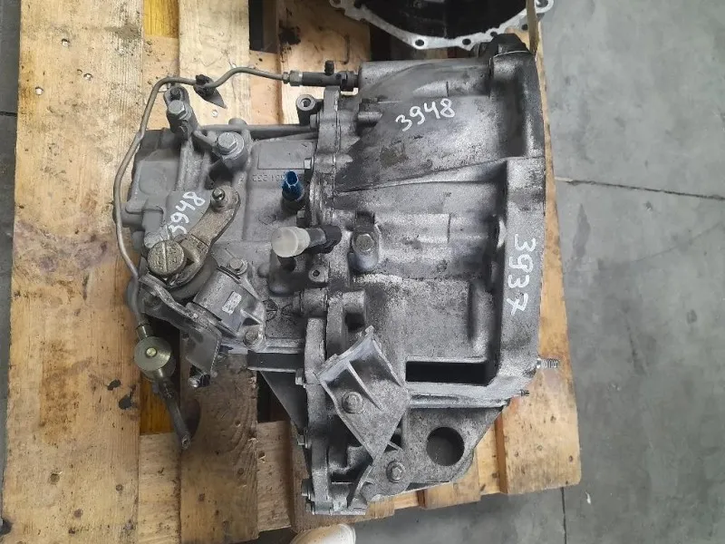 Cambio F9Q803 8200392484 Renault Megane II CC 2003